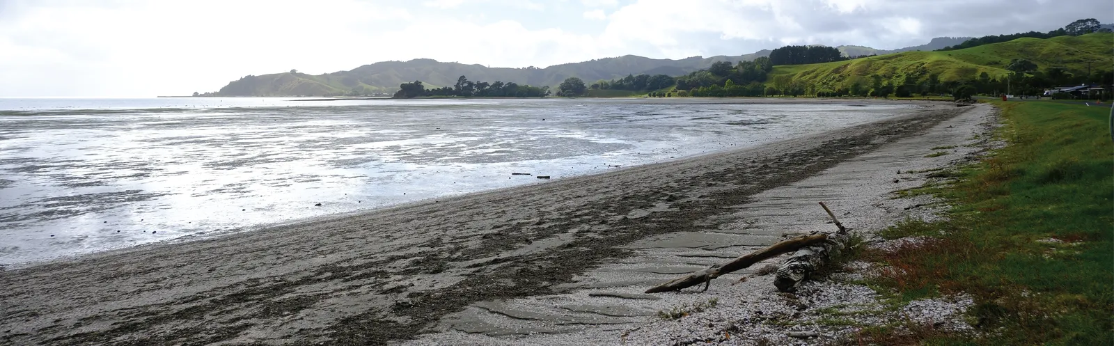 Kawakawa Bay